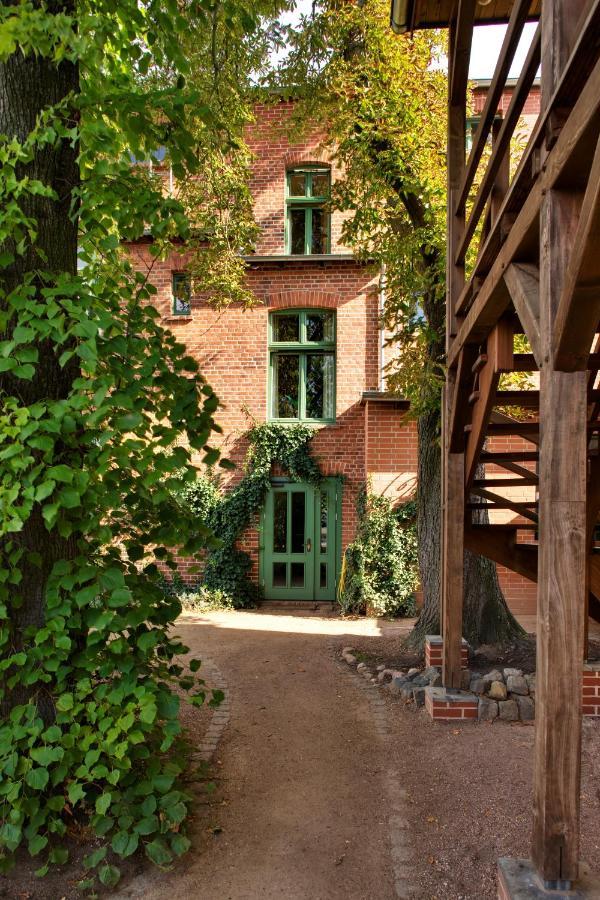 Gasthaus Und Pension "Zum Hauenden Schwein" Wörlitz Zewnętrze zdjęcie